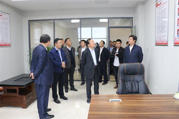 4月21日沂水县人大莅临义堂镇检查指导工作