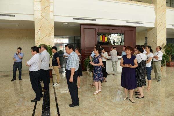 7月21日全区人大半年工作观摩会召开