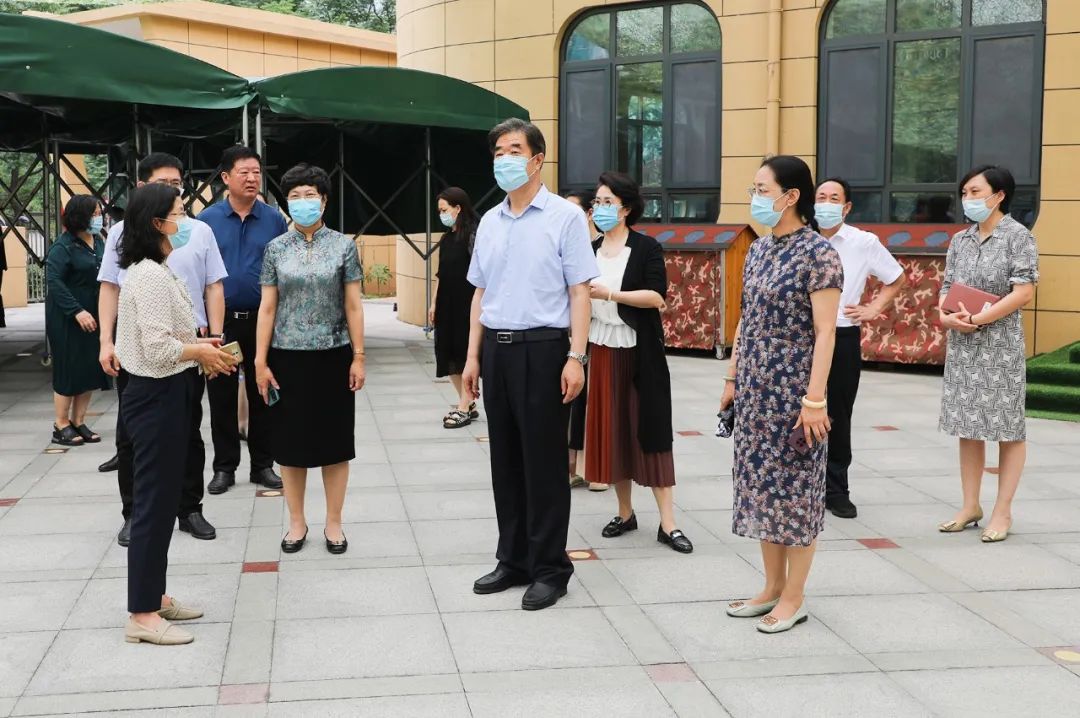 省人大教科文卫委员会调研组来兰山区专题调研《山东省学前教育条例》实施情况