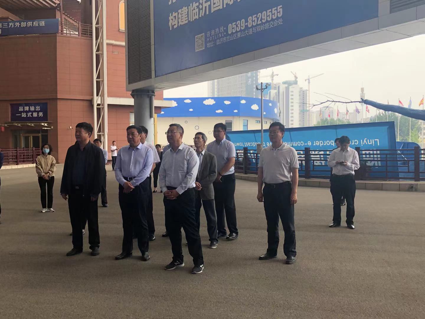 省人大民侨外委员会来兰山区就进一步发挥海外侨胞在共建一带一路中的重要作用进行专题调研